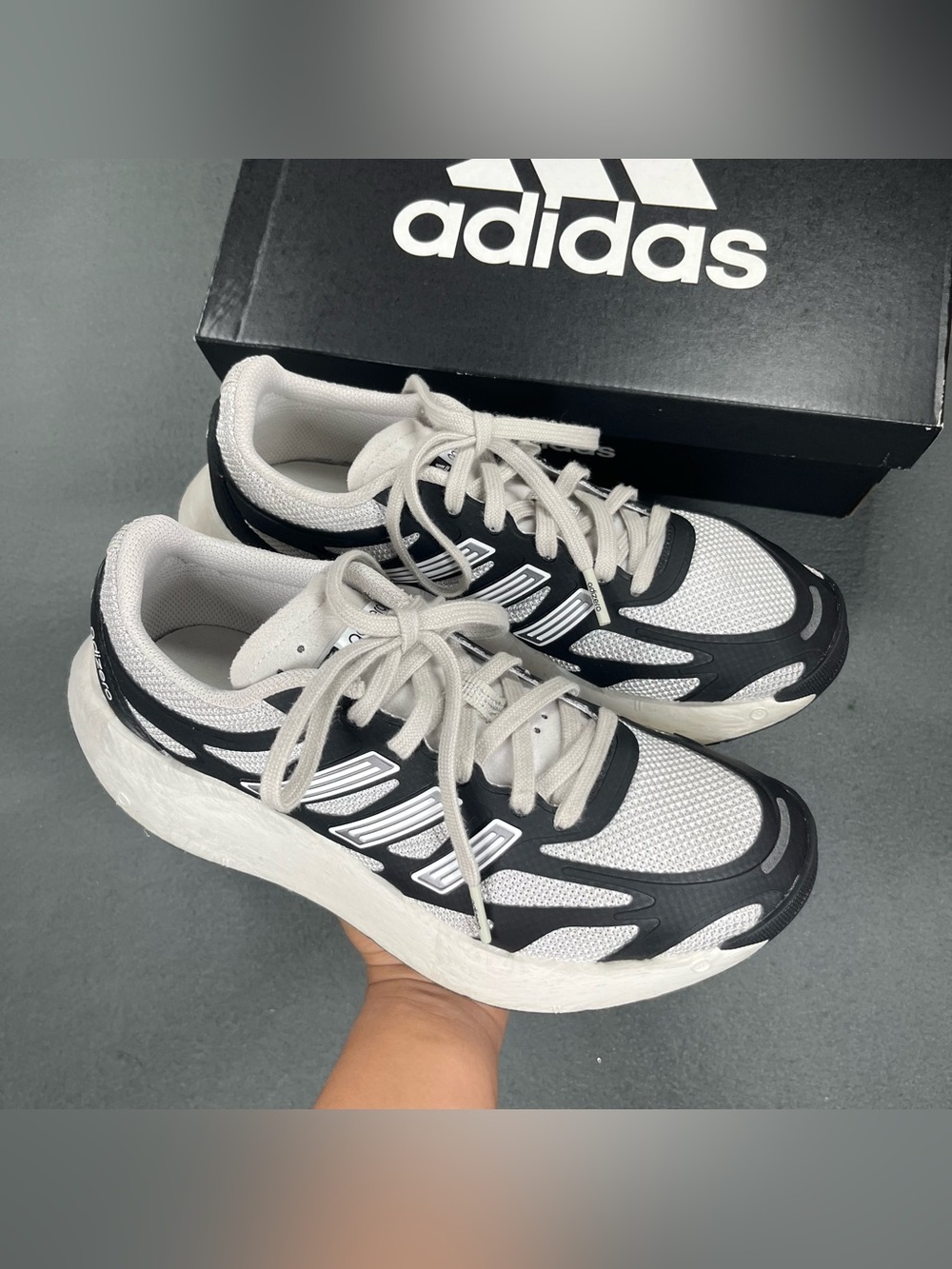 Adidas Adizero Aruku Running Shoes: Black/ Grey/White - Size 5.5M/6.5W